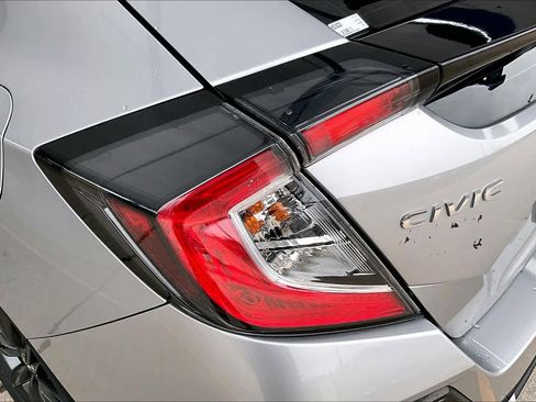 Certified 2021 Honda Civic EX image 28
