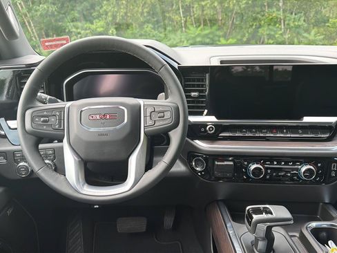 New 2026 GMC Sierra 1500 SLT w/ SLT Premium Package AWD/4WD image 13