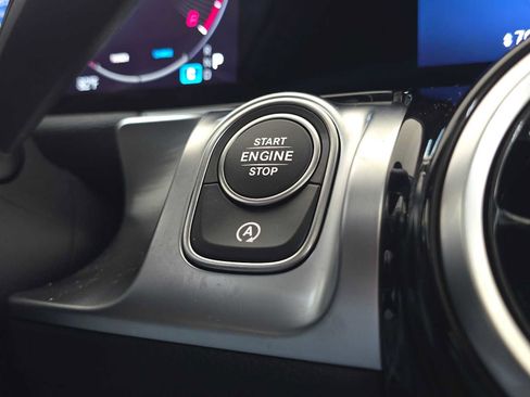 Certified 2026 Mercedes-Benz GLB 250 4MATIC image 36