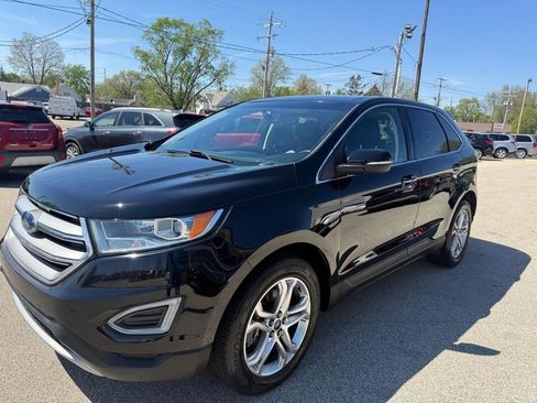 Used 2018 Ford Edge Titanium AWD/4WD image 4