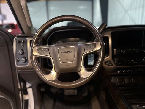 Used 2018 GMC Sierra 2500 Denali w/ Duramax Plus Package AWD/4WD image 25