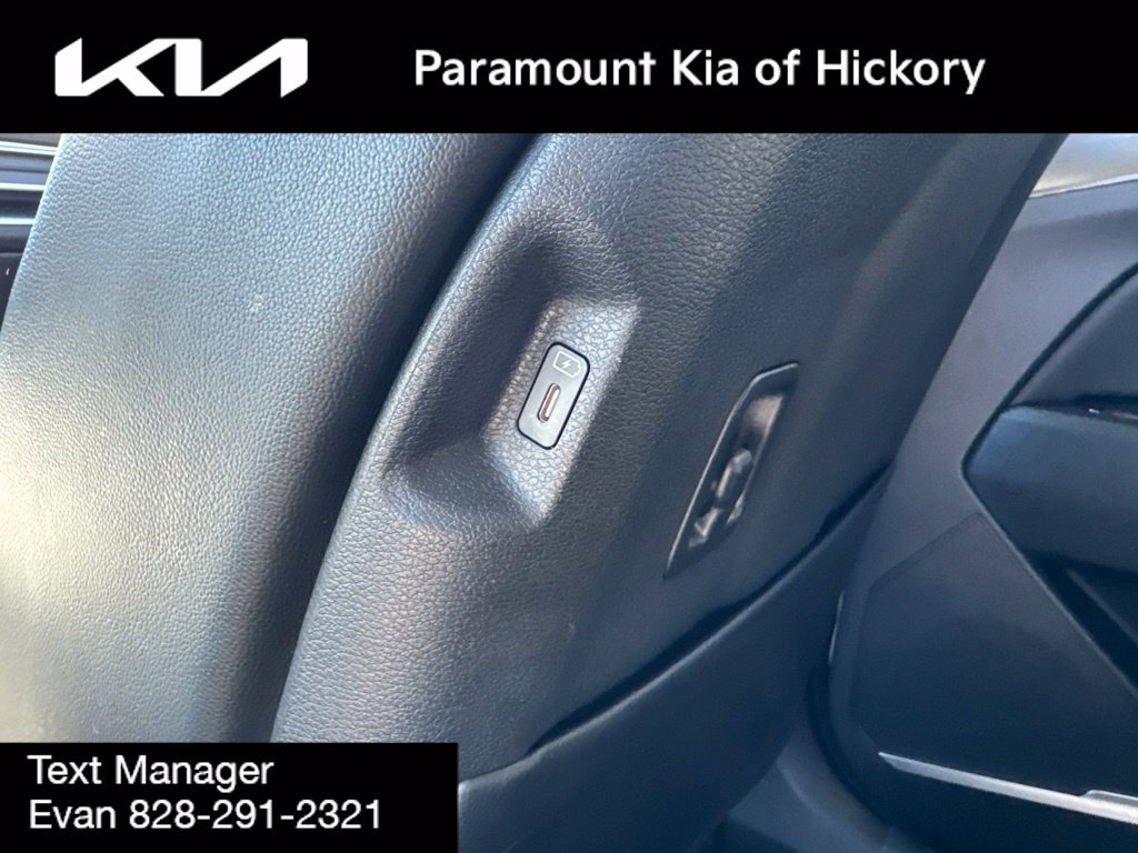 Used 2025 Kia Sportage EX w/ Premium Package FWD image 15