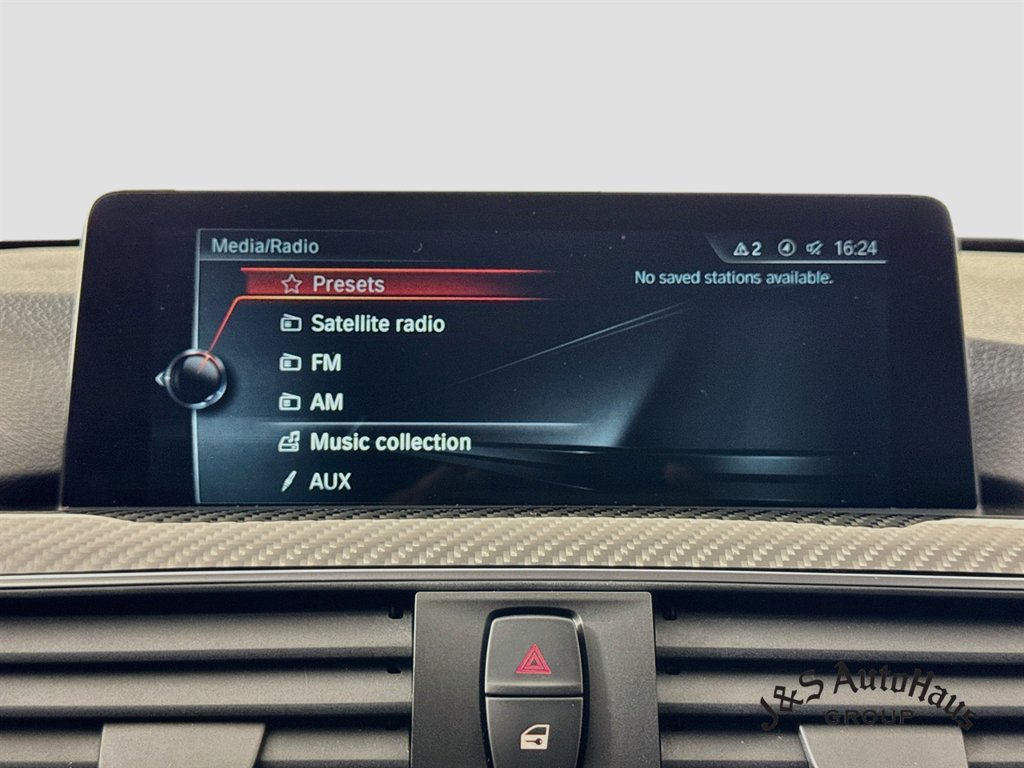 Used 2017 BMW M3 RWD image 17