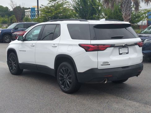 Used 2022 Chevrolet Traverse RS FWD image 6