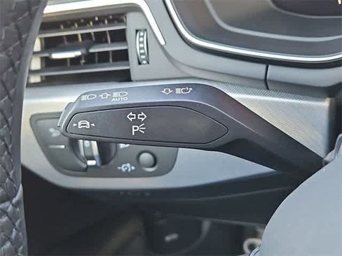 Used 2025 Audi A5 2.0T Premium Plus image 27