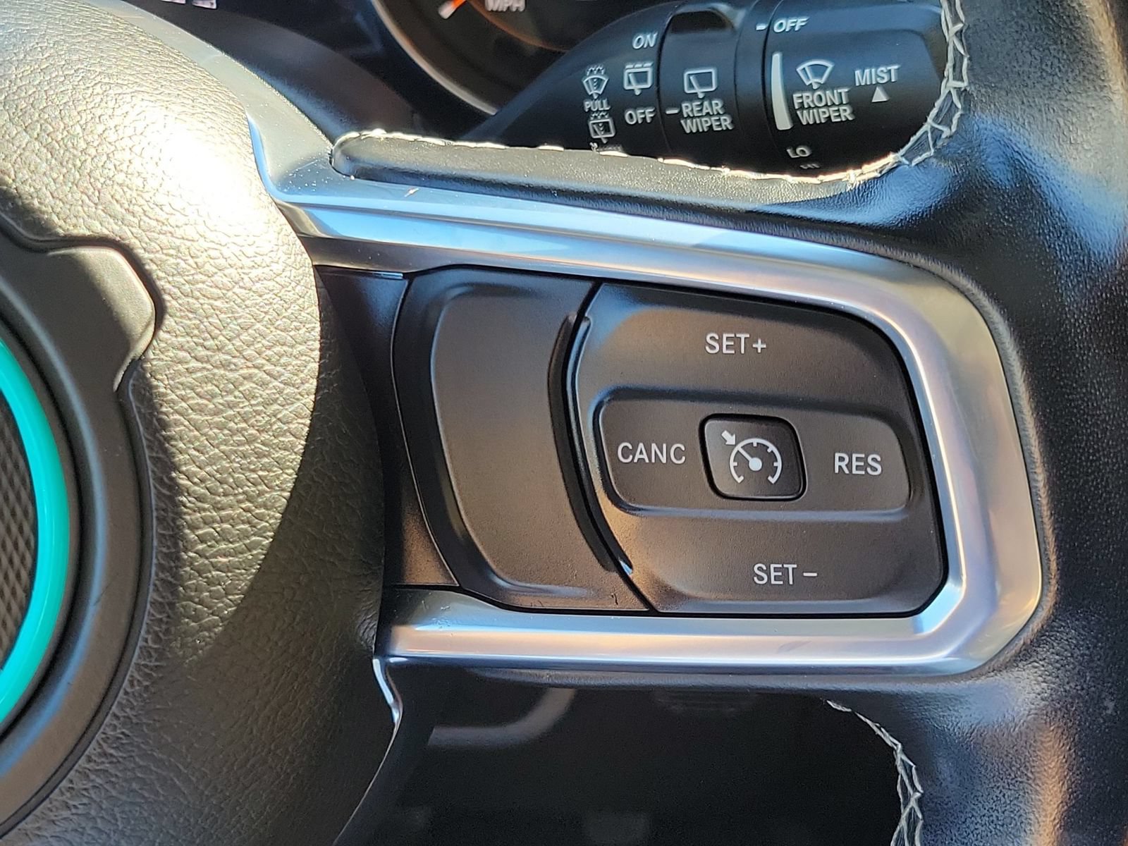 Used 2020 Jeep Wrangler Unlimited Sahara AWD/4WD image 15