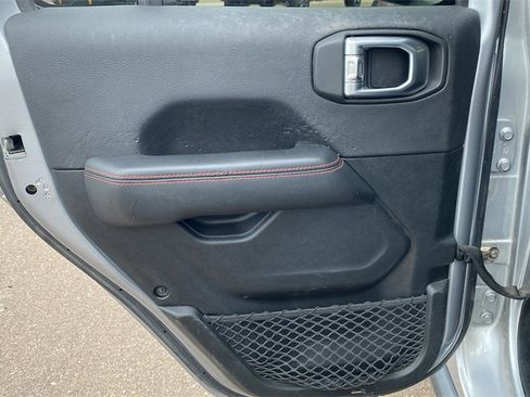 Used 2021 Jeep Gladiator Rubicon image 12