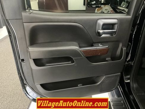 Used 2018 GMC Sierra 1500 SLT AWD/4WD image 25