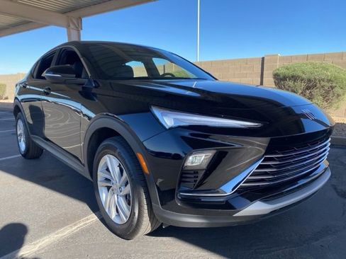 Used 2025 Buick Envista Preferred image 4