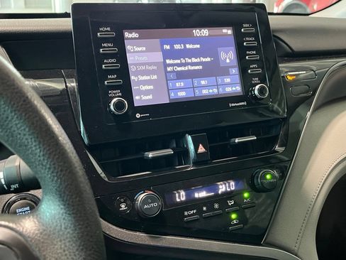 Used 2023 Toyota Camry LE w/ Convenience Package FWD image 20