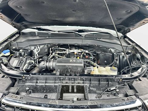 Used 2021 Ford Explorer XLT w/ Equipment Group 202A RWD image 14