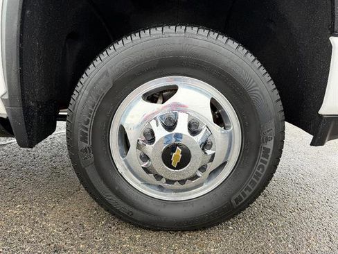 Used 2022 Chevrolet Silverado 3500 High Country image 15