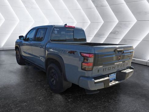 Used 2025 Nissan Frontier PRO-4X image 7