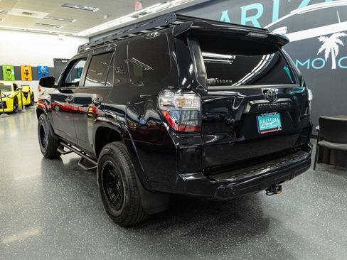 Used 2021 Toyota 4Runner TRD Off-Road Premium w/ Moonroof Package AWD/4WD image 7