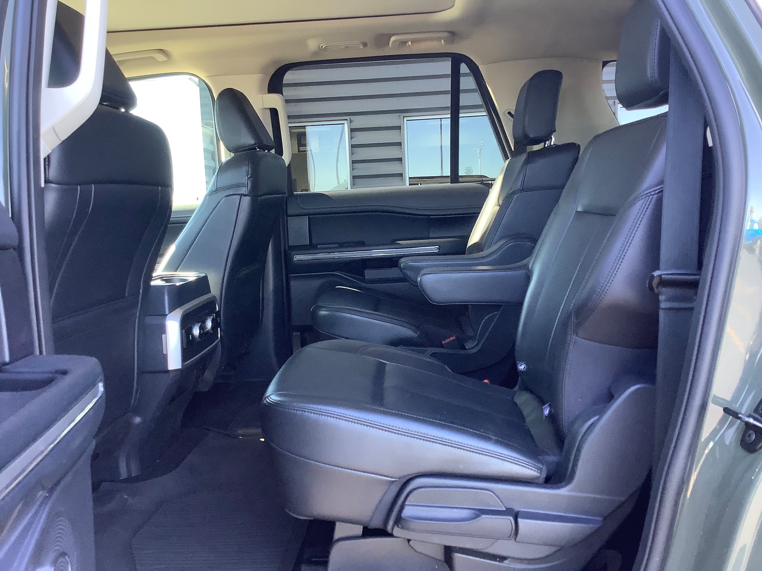 Used 2024 Ford Expedition Max XLT AWD/4WD image 14