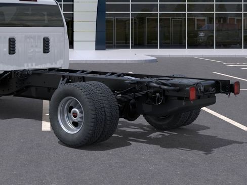 New 2025 GMC Sierra 3500 Pro w/ Convenience Package AWD/4WD image 15