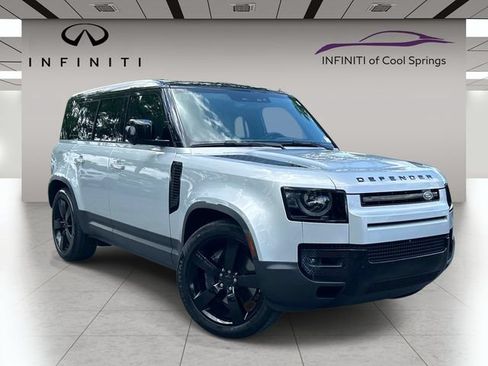 Used 2024 Land Rover Defender 110 SE AWD/4WD image 1