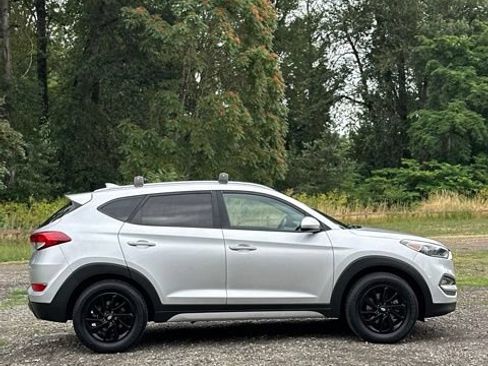 Used 2018 Hyundai Tucson SEL AWD/4WD image 10