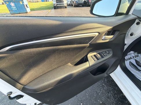 Used 2016 Honda Fit EX image 11