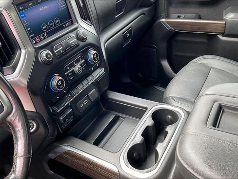 Used 2019 Chevrolet Silverado 1500 RST w/ True North Edition AWD/4WD image 18