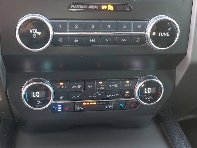 Used 2020 Ford Expedition XLT w/ Equipment Group 202A RWD image 17