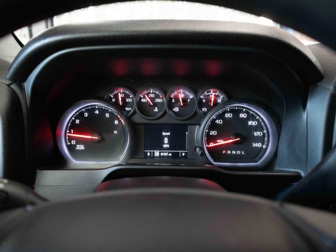 Used 2021 Chevrolet Silverado 2500 Custom w/ Custom Value Package image 16