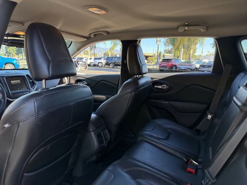 Used 2015 Jeep Cherokee Limited w/ Trailer Tow Group image 16