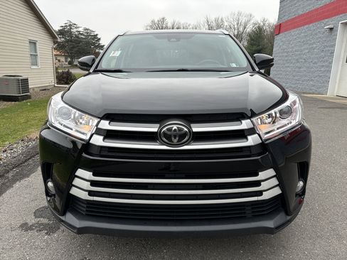 Used 2017 Toyota Highlander XLE image 9