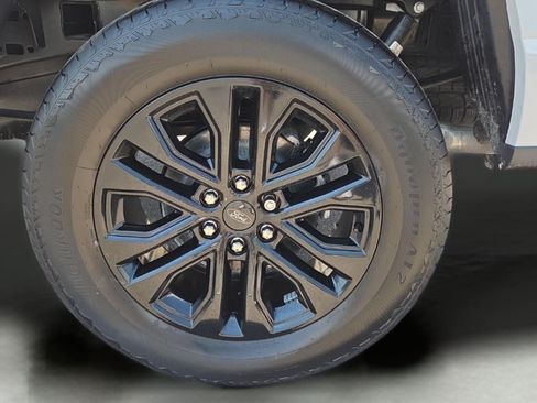 Used 2025 Ford F150 Lariat AWD/4WD image 17