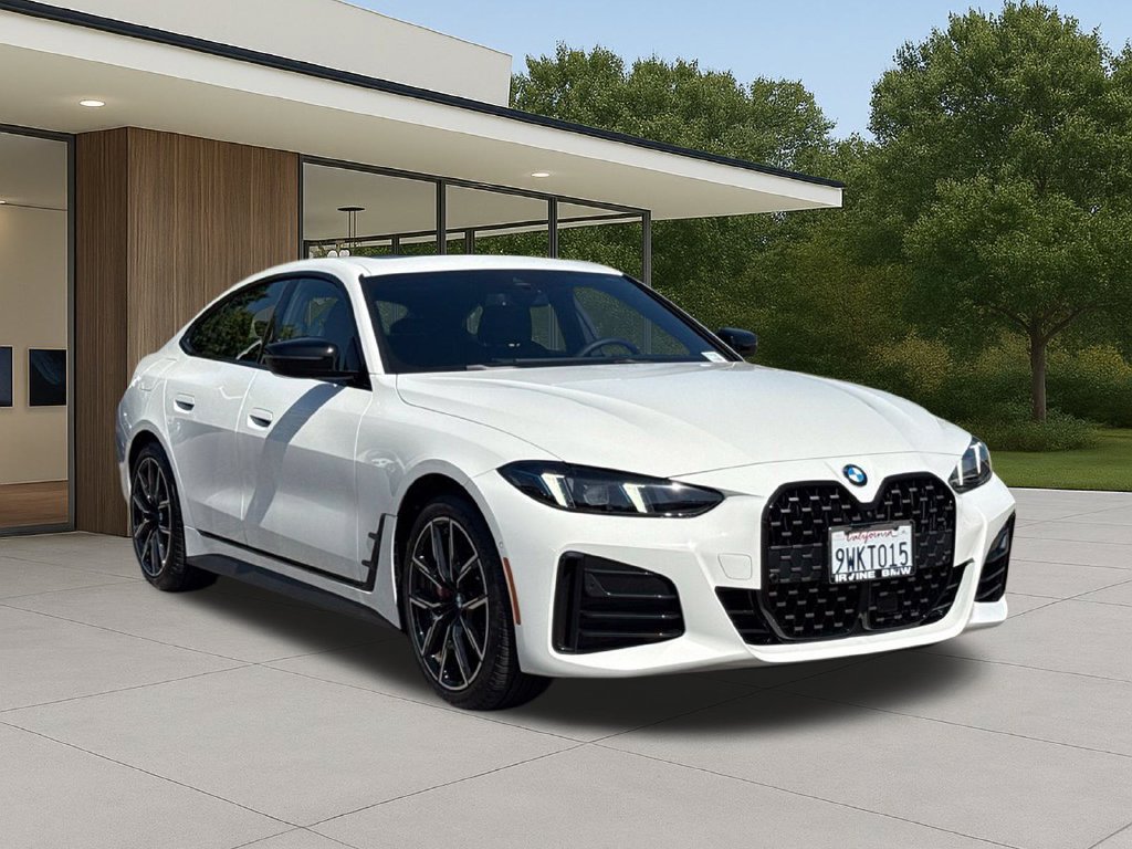 Used 2026 BMW 430i w/ M Sport Package RWD image 6