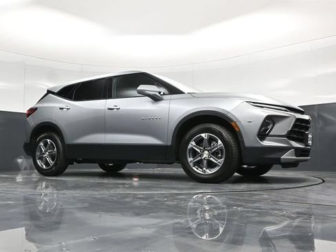 Used 2025 Chevrolet Blazer LT FWD image 56