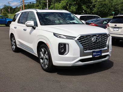 Used 2022 Hyundai Palisade Limited w/ Cargo Package