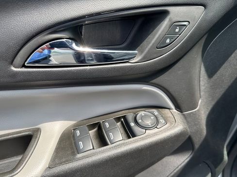 Used 2024 Chevrolet Equinox LT AWD/4WD image 13