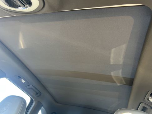 Used 2018 Porsche Cayenne Platinum Edition image 22