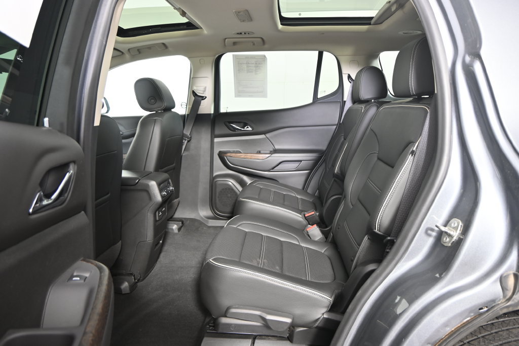 Used 2021 GMC Acadia Denali w/ GMC Pro Grade Package AWD/4WD image 19