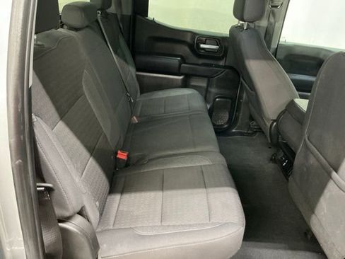 Used 2023 Chevrolet Silverado 1500 Custom image 17