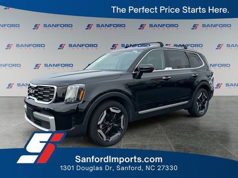 Used 2023 Kia Telluride S AWD/4WD image 1