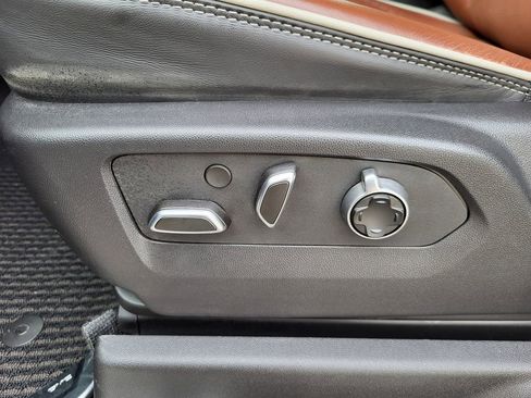 Used 2024 GMC Sierra 2500 Denali Ultimate w/ Max Trailering Package image 19