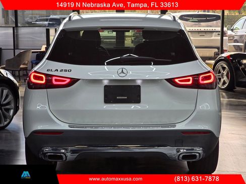 Used 2021 Mercedes-Benz GLA 250 w/ Premium Package image 9