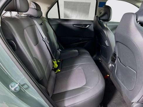 New 2026 Kia Niro Wind FWD image 24