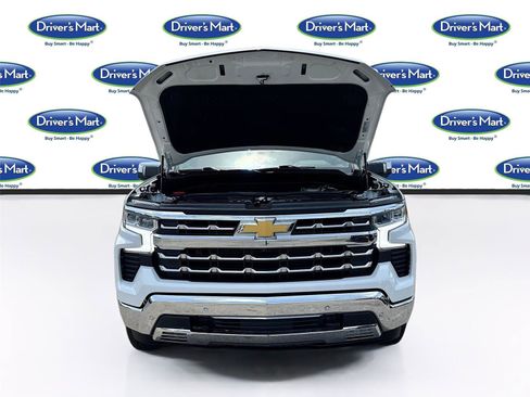 Used 2024 Chevrolet Silverado 1500 LTZ w/ LTZ Convenience Package II AWD/4WD image 33