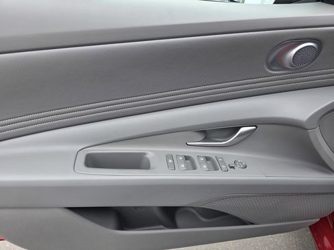 New 2025 Hyundai Elantra Sport image 18