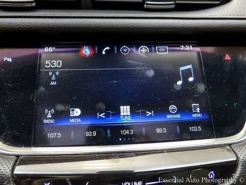 Used 2017 Cadillac XT5 Luxury w/ Driver Awareness Package AWD/4WD image 17