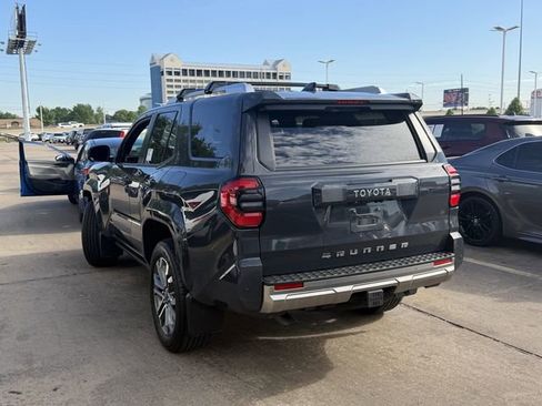 Used 2025 Toyota 4Runner Limited image 7