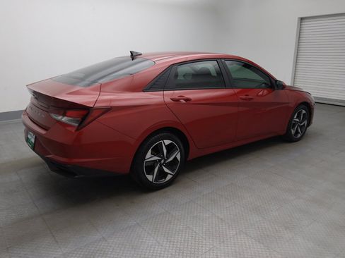 Used 2023 Hyundai Elantra SEL w/ Convenience Package FWD image 3