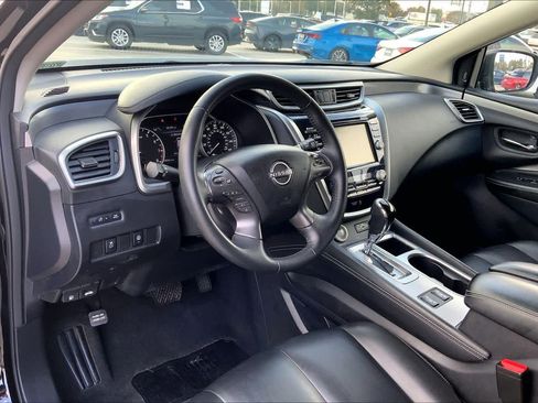 Used 2023 Nissan Murano SV image 16