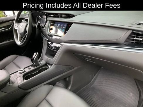 Used 2024 Cadillac XT6 Luxury w/ LPO, Floor Liner Package AWD/4WD image 24