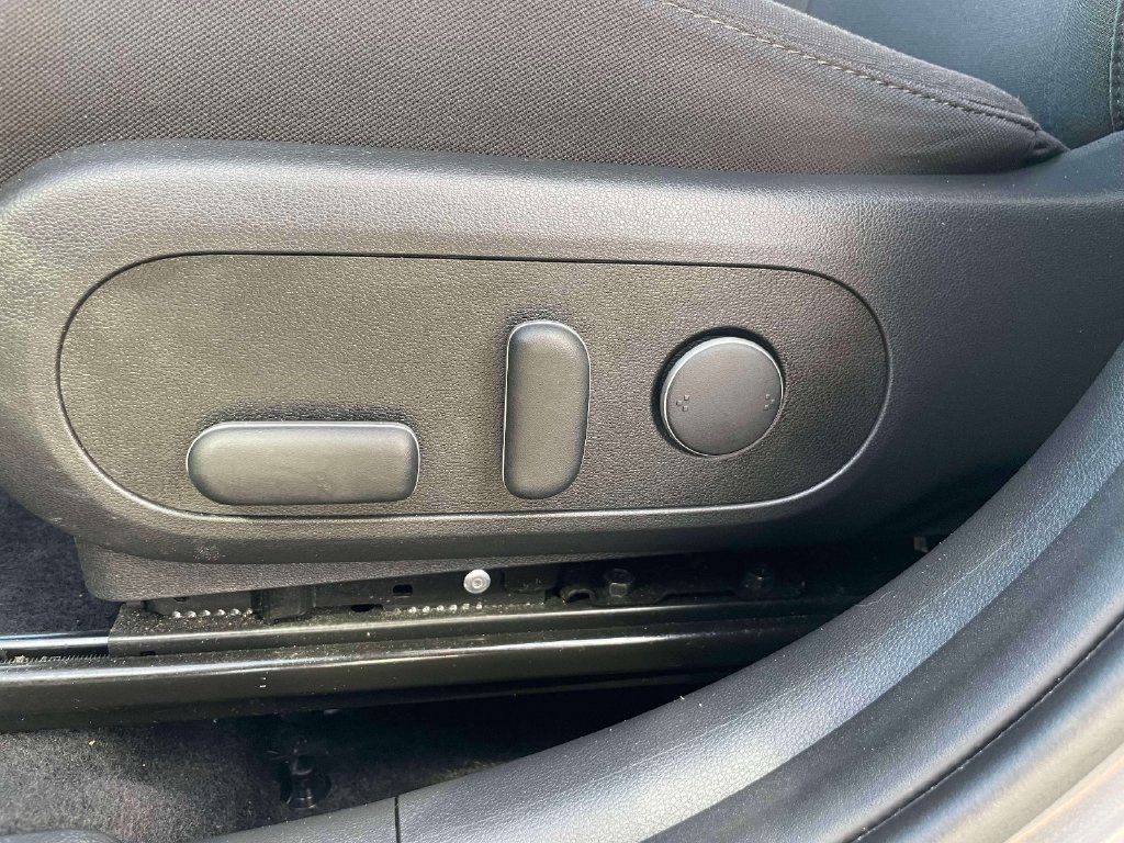 Used 2024 Hyundai Kona SEL AWD/4WD image 18