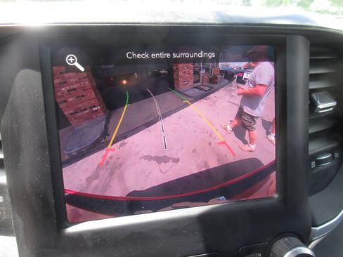 Used 2019 RAM 1500 Big Horn AWD/4WD image 22