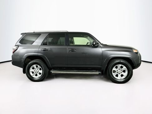 Used 2015 Toyota 4Runner SR5 RWD image 10
